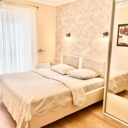 Апартаменты на репина, 4 *