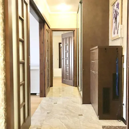 Large On Repina-4 Apartament Mińsk